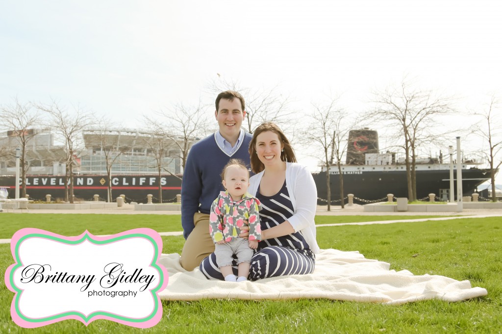 Voinovich Park Session Cleveland | Brittany Gidley Photography LLC