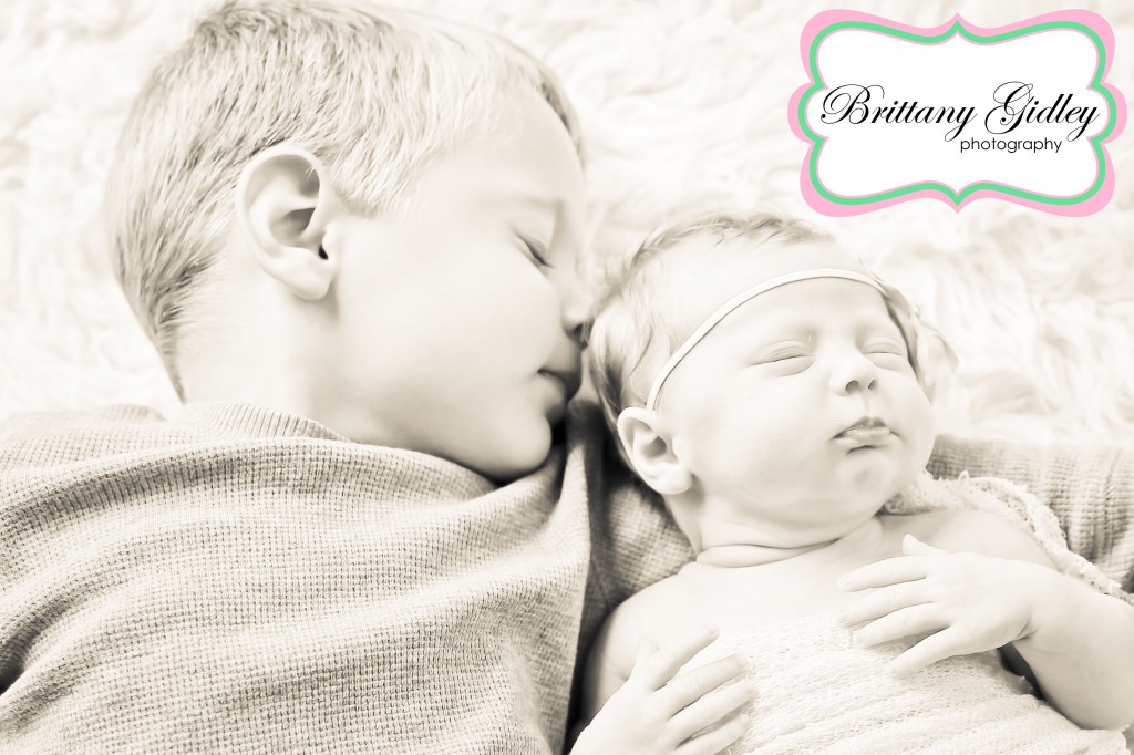 Big Brother Photos | Brittany Gidley Photography LLC Big Brother Photos | Brittany Gidley Photography LLC