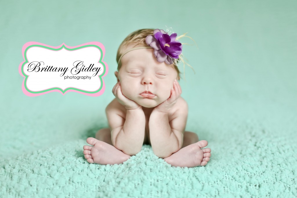 Cleveland Ohio Newborn Photographer | Head In Hands Baby| Brittany Gidley Photography LLC Cleveland Ohio Newborn Photographer | Head In Hands Baby| Brittany Gidley Photography LLC