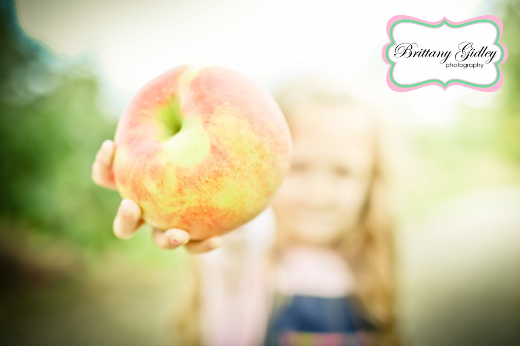 Apple Orchard Family Pictures | Brittany Gidley Photography LLC Apple Orchard Family Pictures | Brittany Gidley Photography LLC