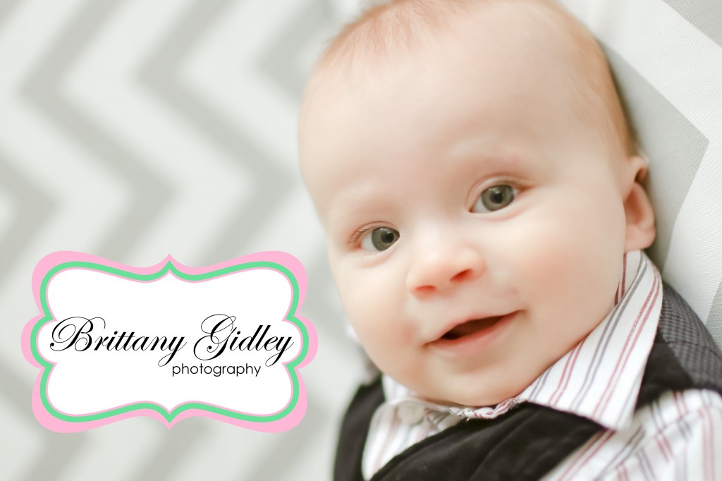 Photography Chevron | Holiday Mini Sessions | Brittany Gidley Photography LLC | Cleveland Ohio