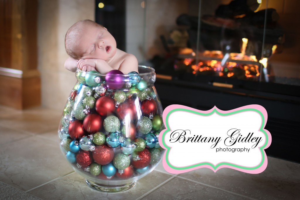 Christmas Newborn | Brittany Gidley Photography LLC Christmas Newborn | Brittany Gidley Photography LLC