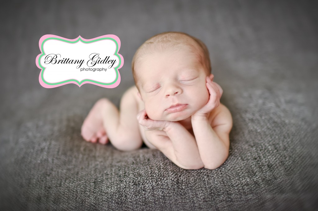 Newborn Froggy Pose | Brittany Gidley Photography LLC Newborn Froggy Pose | Brittany Gidley Photography LLC