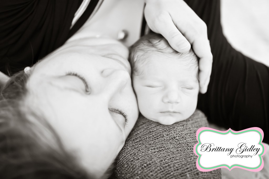 Baby Boy and Mom Pose | Brittany Gidley Photography LLC Baby Boy and Mom Pose | Brittany Gidley Photography LLC