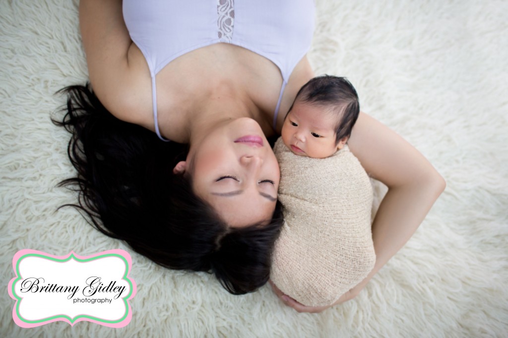 Mommy & Newborn Baby | Brittany Gidley Photography LLC