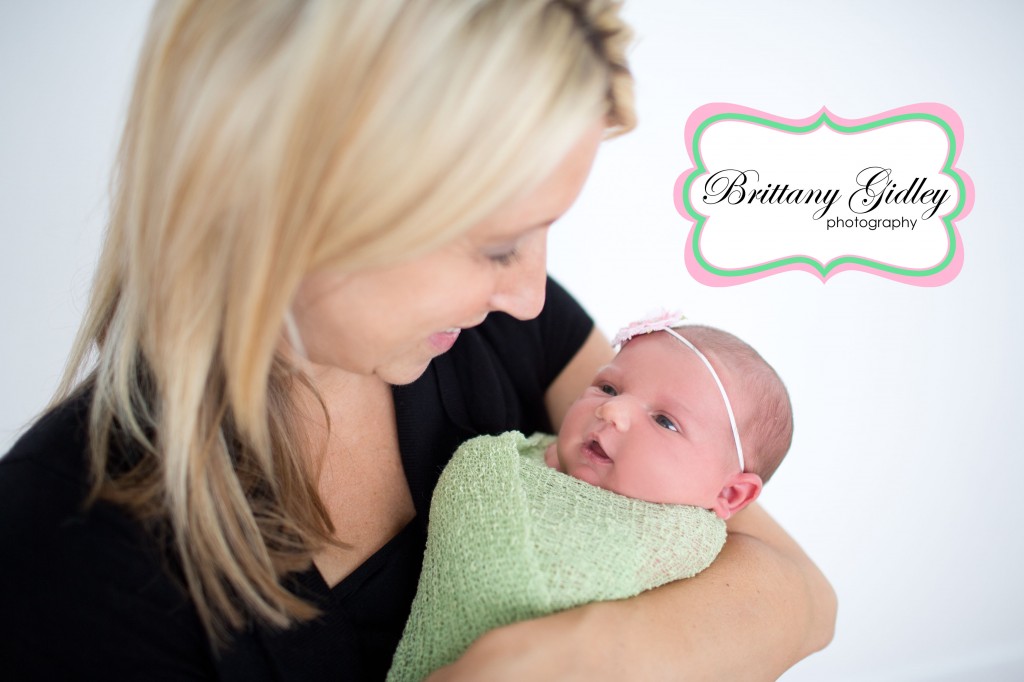 Newborn family photographer | Newborn family photography | Best Newborn Photographers | Start With The Best | Brittany Gidley Photography LLC