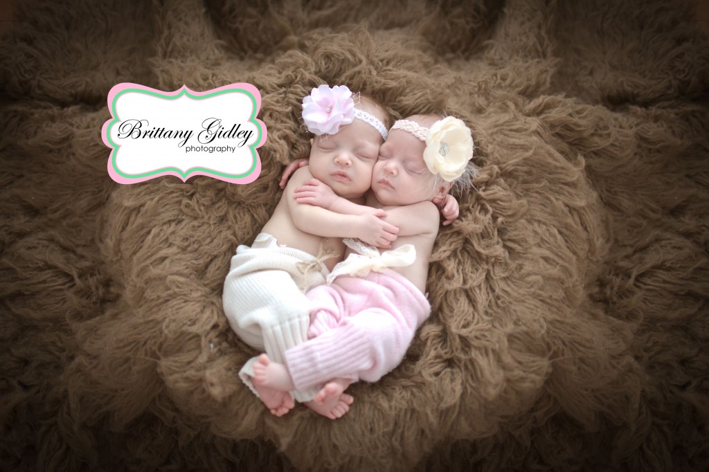 Details | Twins | Newborns | Flokati | Brown Pink Cream | Brittany Gidley Photography LLC