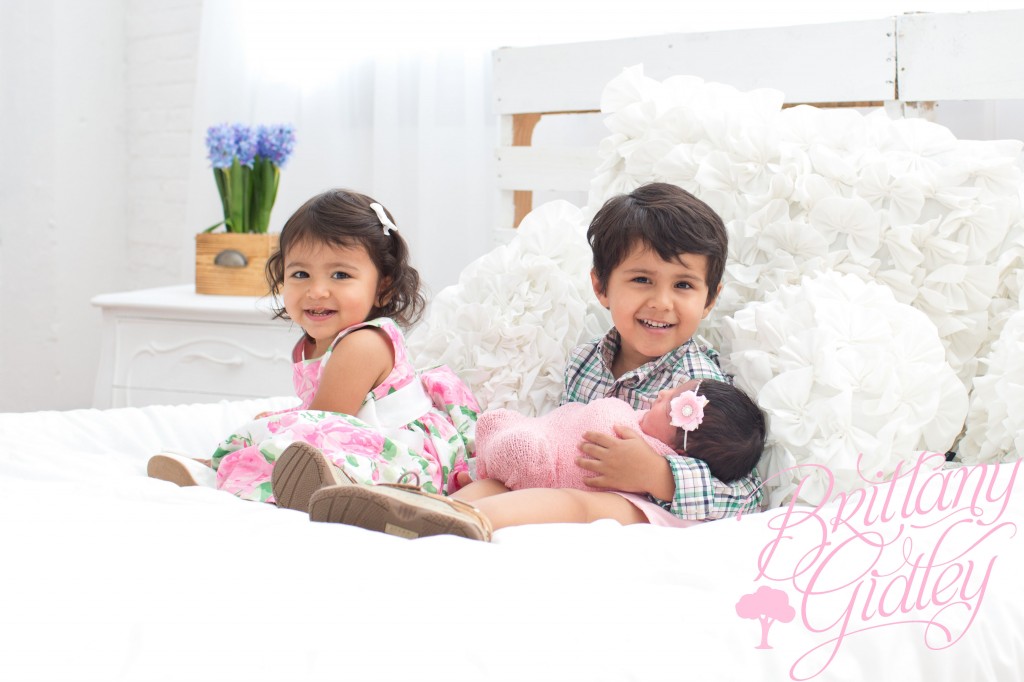 Family of 5 | Newborn Session | Brittany Gidley Photography LLC