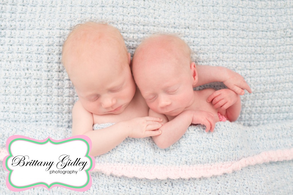 Twins | Twin Posing | Flokati | Brittany Gidley Photography LLC