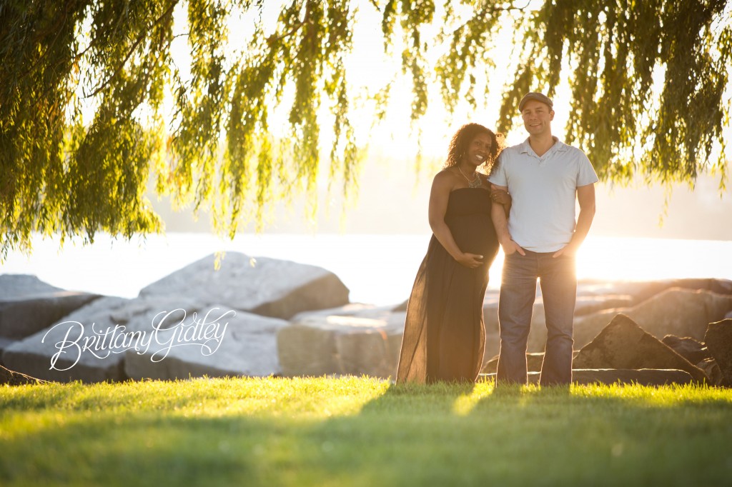 Beach | Pregnancy | Cleveland Ohio | Edgewater Beach | Sunset | Expecting Mother