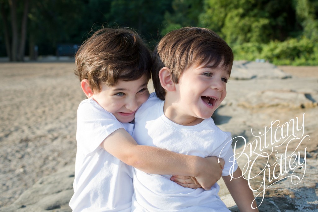 Family Beach Session | Huntington Beach | Cleveland Ohio | Family | Brothers