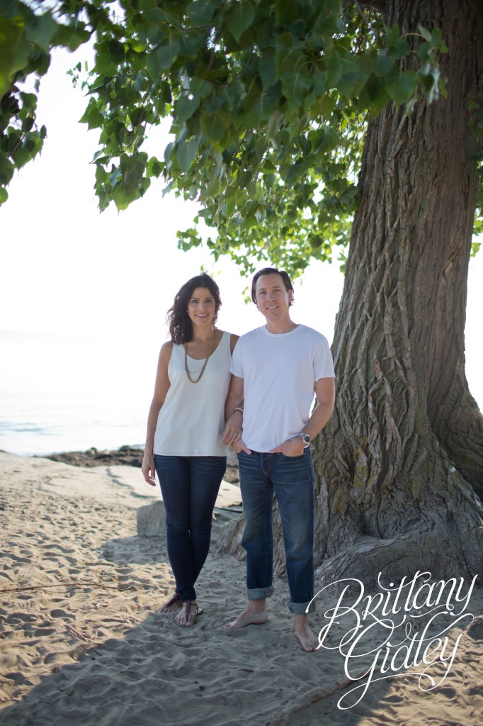 Family Beach Session | Beach | Cleveland Ohio | Family | Parents Only Shot