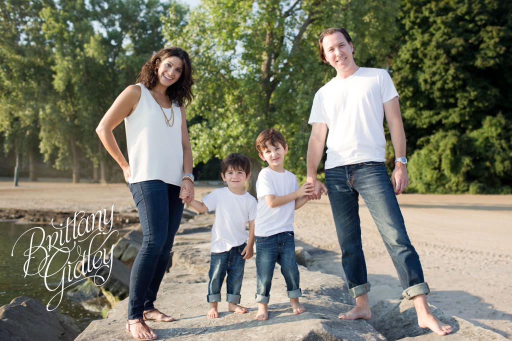 Family Beach Session | Huntington Beach | Cleveland Ohio | Family | Neutrals | White and Jeans
