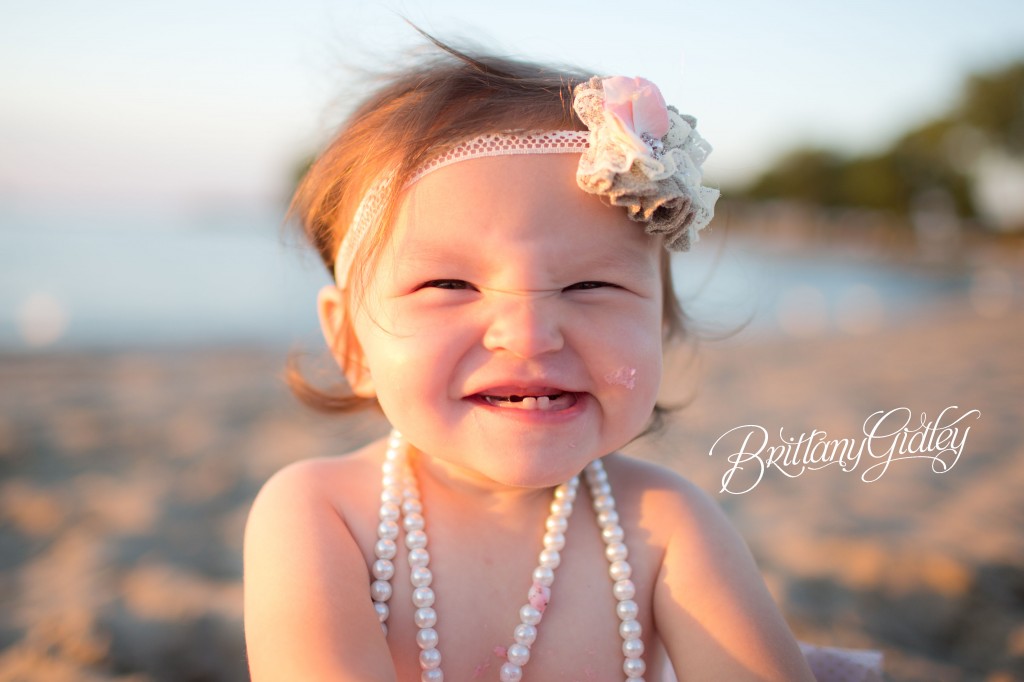 Sunset Photography | 12 Months | Baby Photography | Family Session | Edgewater Beach | Edgewater Park | Cleveland Ohio