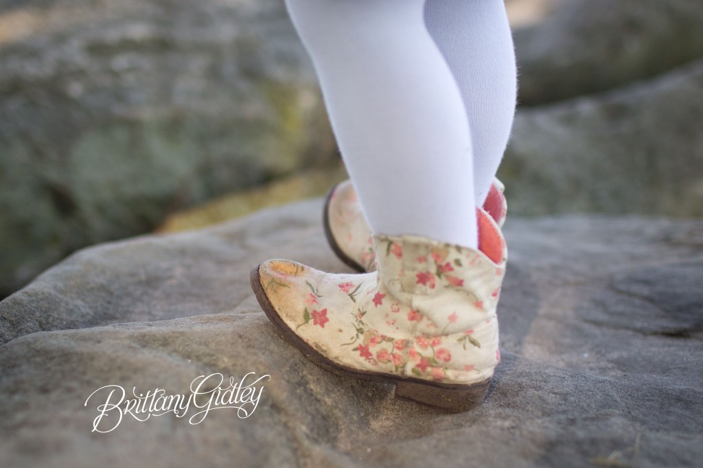 Fun Family Photographer | Edgewater Park | Cleveland Ohio | Details