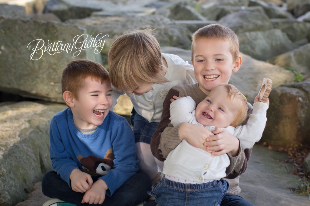 Fun Family Photography | 4 kids | Edgewater Park | Cleveland Ohio | Portraits