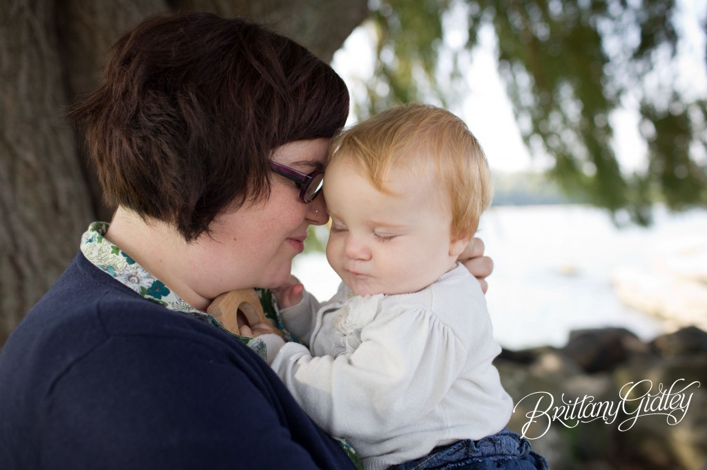Fun Family Photography | 4 kids | Edgewater Park | Cleveland Ohio | Moments