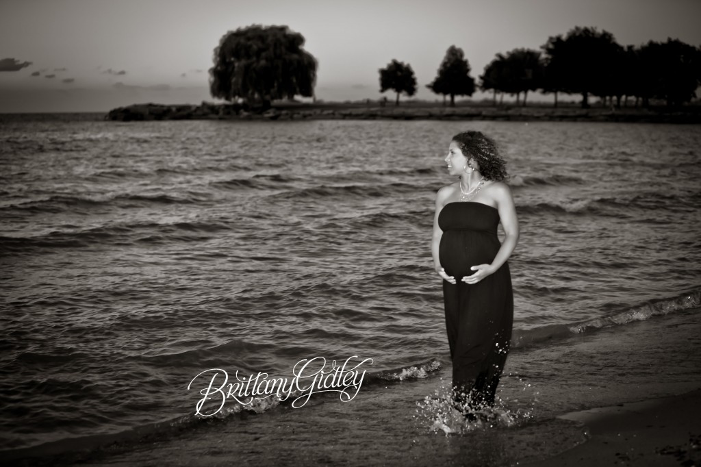 Beach Maternity | Pregnancy | Cleveland Ohio | Edgewater Beach | Sunset | Expecting Mother