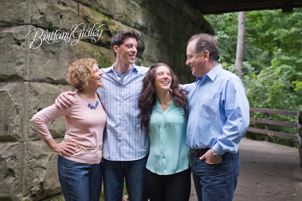 Family Session | Family Portrait | Stone | Fortier Park | Olmsted Falls | Ohio
