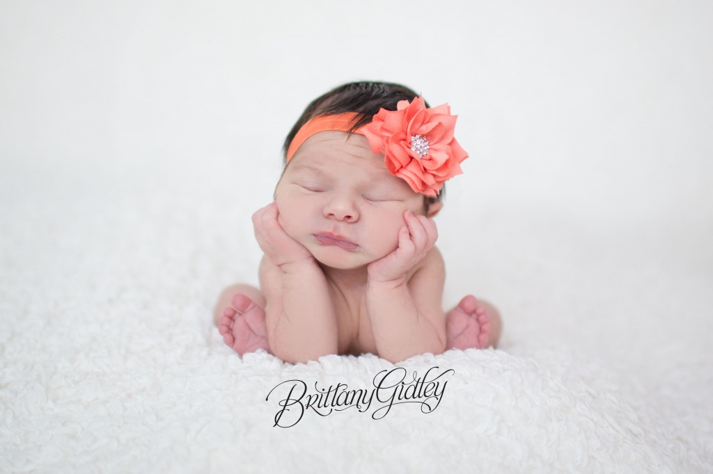White | Newborn | Posing | Newborn Inspiration | Froggy Pose | Brittany Gidley Photography LLC | Newborn