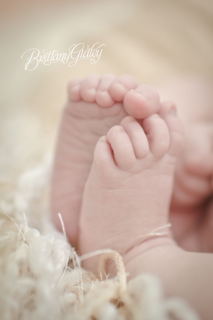 Studio Newborn | Start With The Best | Cleveland, Ohio| Details | Newborn Inspiration | Natural Light | Brittany Gidley Photography LLC