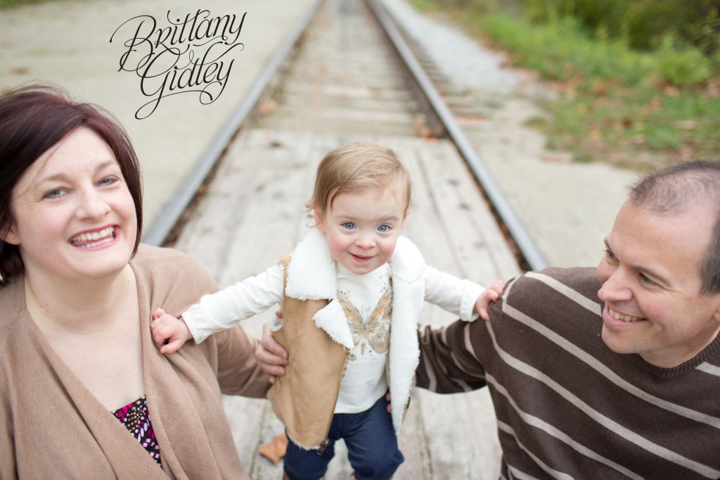 Fall Photography | Toddler | Family | Brittany Gidley Photography LLC | Autumn | Leaves