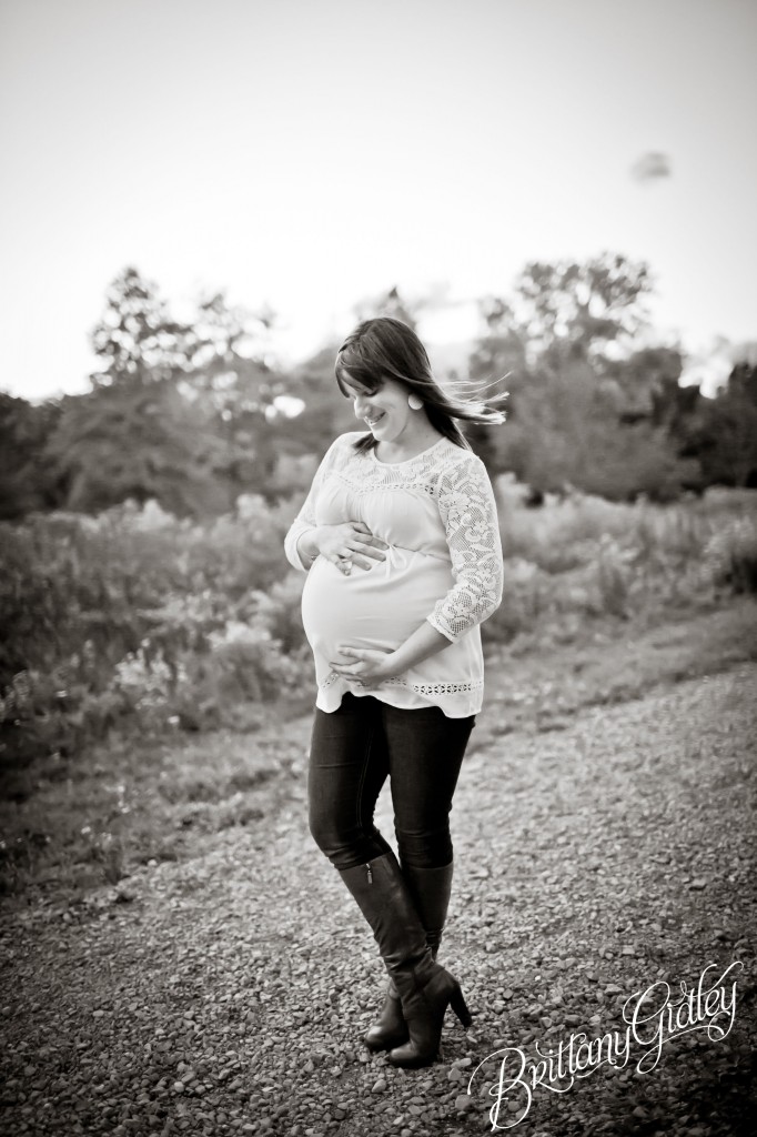 Autumn | Maternity | Love | Fall | Pregnancy | Baby Belly | Brittany Gidley Photography LLC