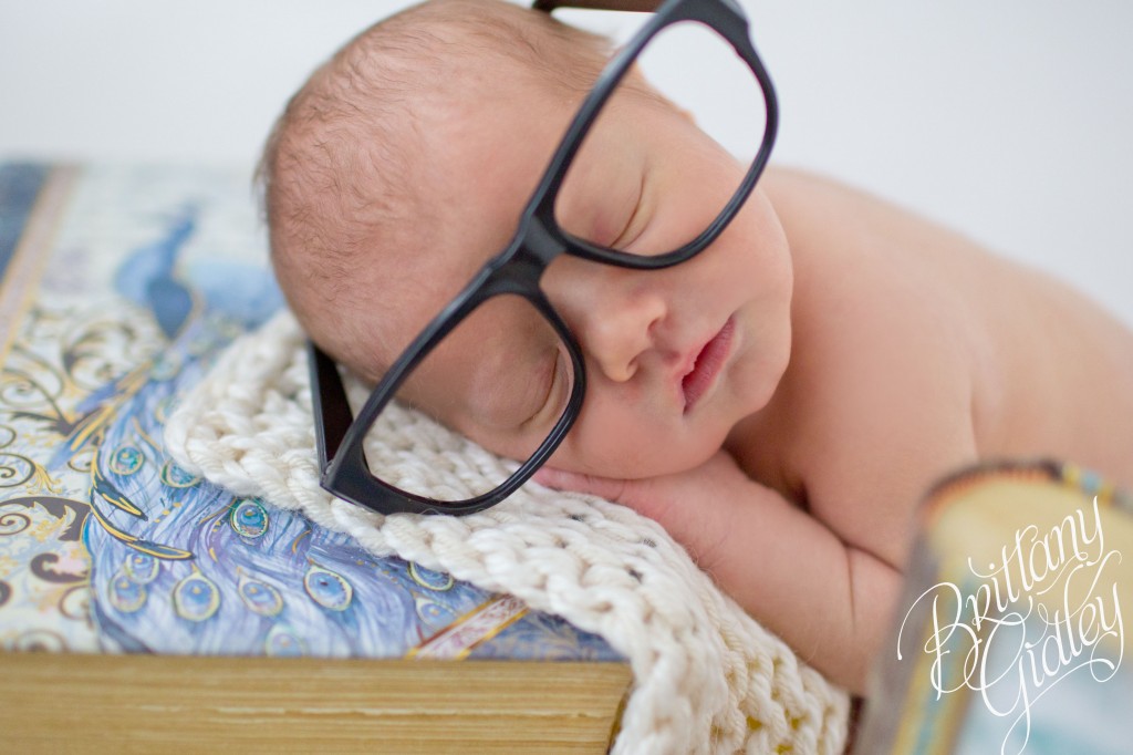 Studio Newborn Session | Natural Light | Photographer | Newborn Photography | Baby Boy | Brittany Gidley Photography LLC