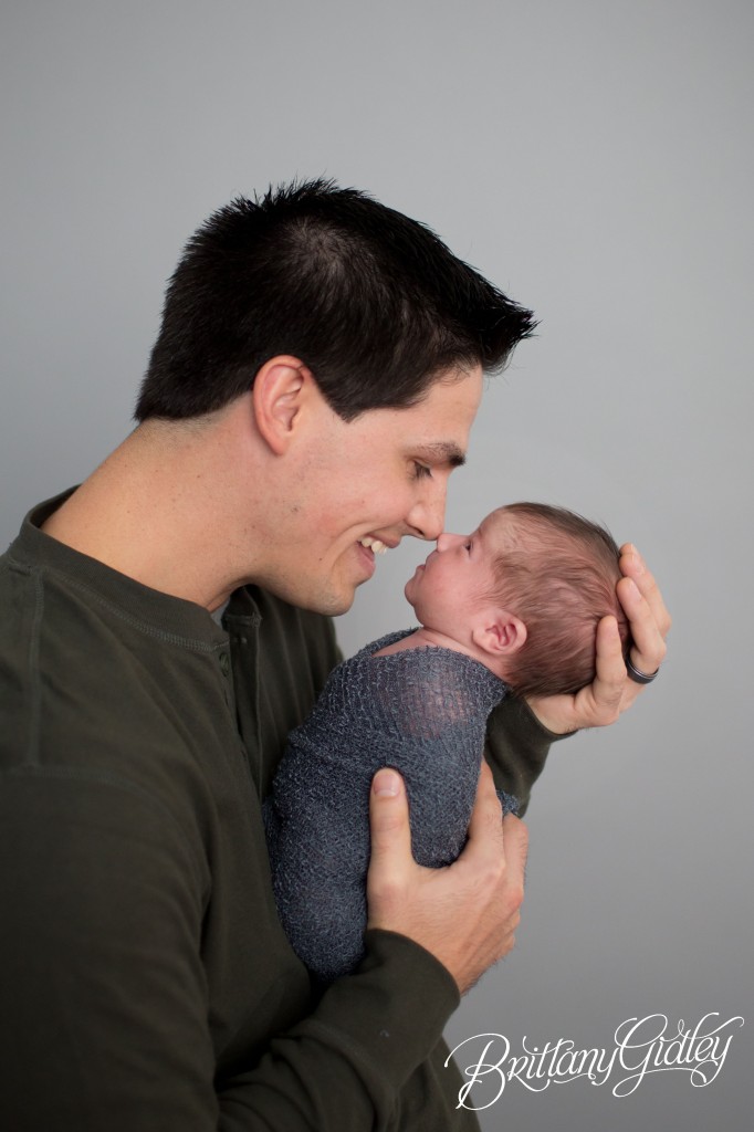 Baby and Father | Newborn and Dad | Photography Cleveland Ohio | Start With The Best | Brittany Gidley Photography LLC