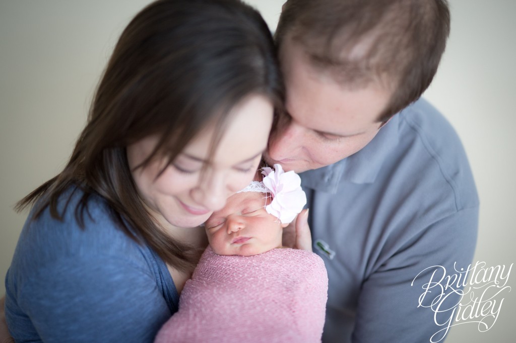 Family Newborn Session | Posing Inspiration | Baby Girl | Brittany Gidley Photography LLC