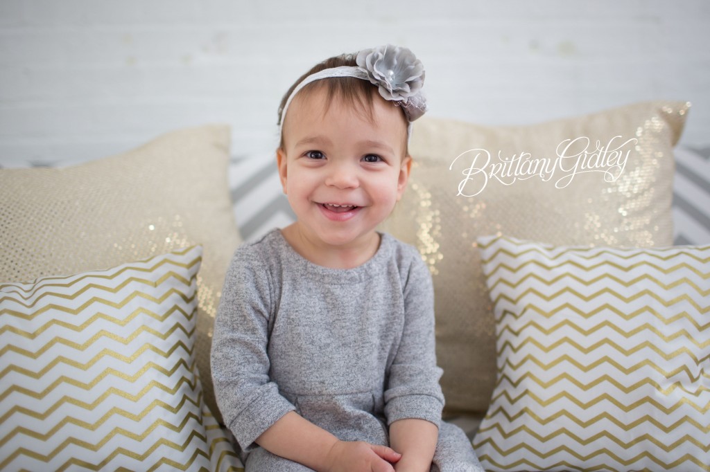 Cleveland Christmas Mini Sessions | Brittany Gidley Photography LLC | Start With The Best www.brittanygidleyphotography.com