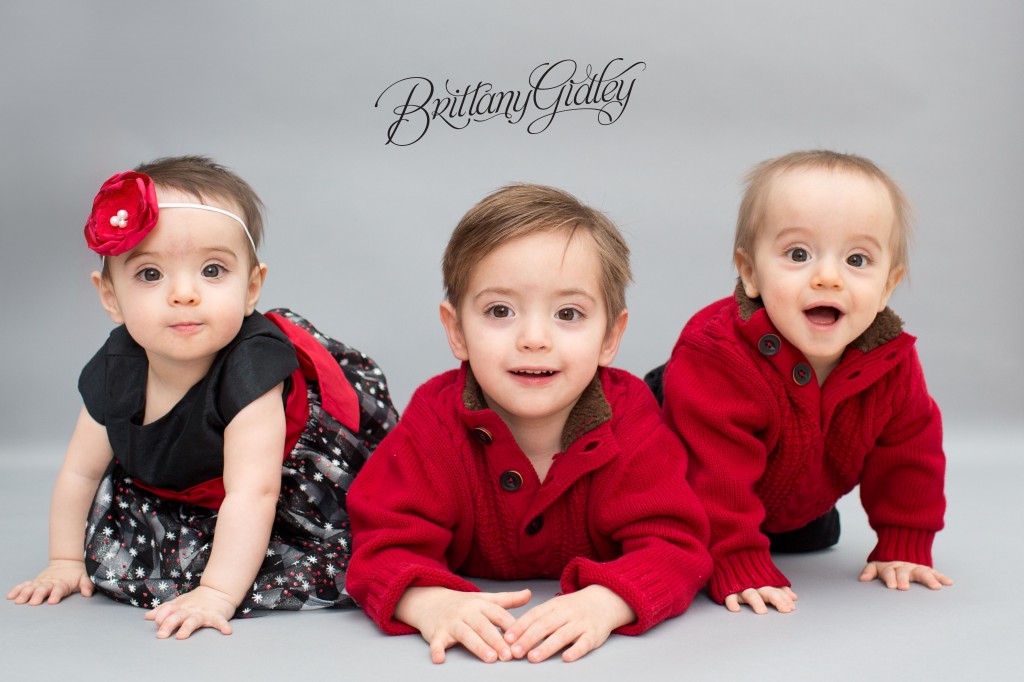 Cleveland Christmas Mini Sessions | Brittany Gidley Photography LLC | Start With The Best www.brittanygidleyphotography.com