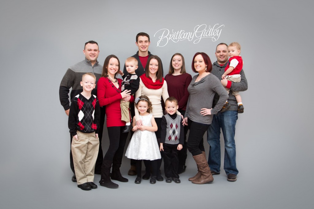 Extended Family Pictures | Seamless | Love | Cousins | Brittany Gidley Photography LLC | Start With The Best
