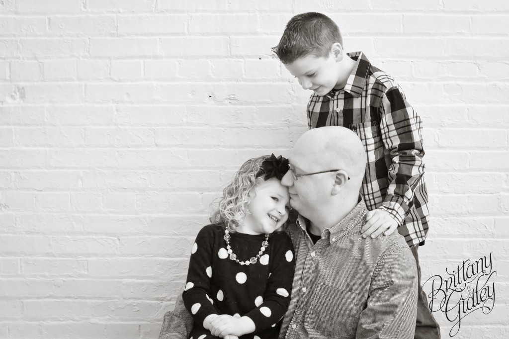 Child Photographer | Start With The Best | Brittany Gidley Photography LLC | www.brittanygidleyphotography.com | Family | Black and White