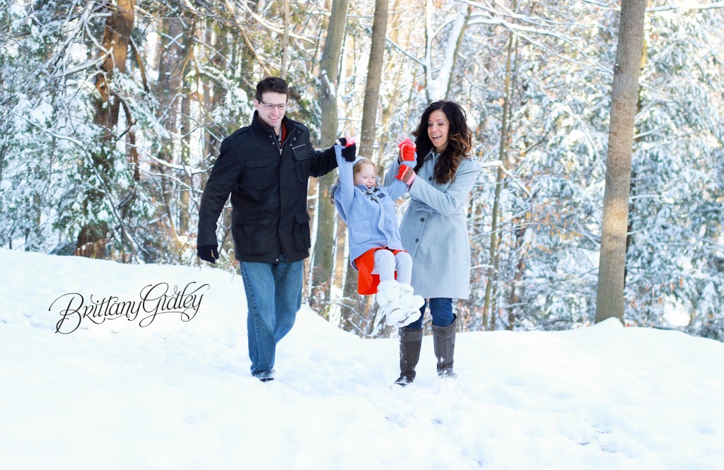 Winter Family Photography | Cleveland Ohio | Snow | Family Portraits