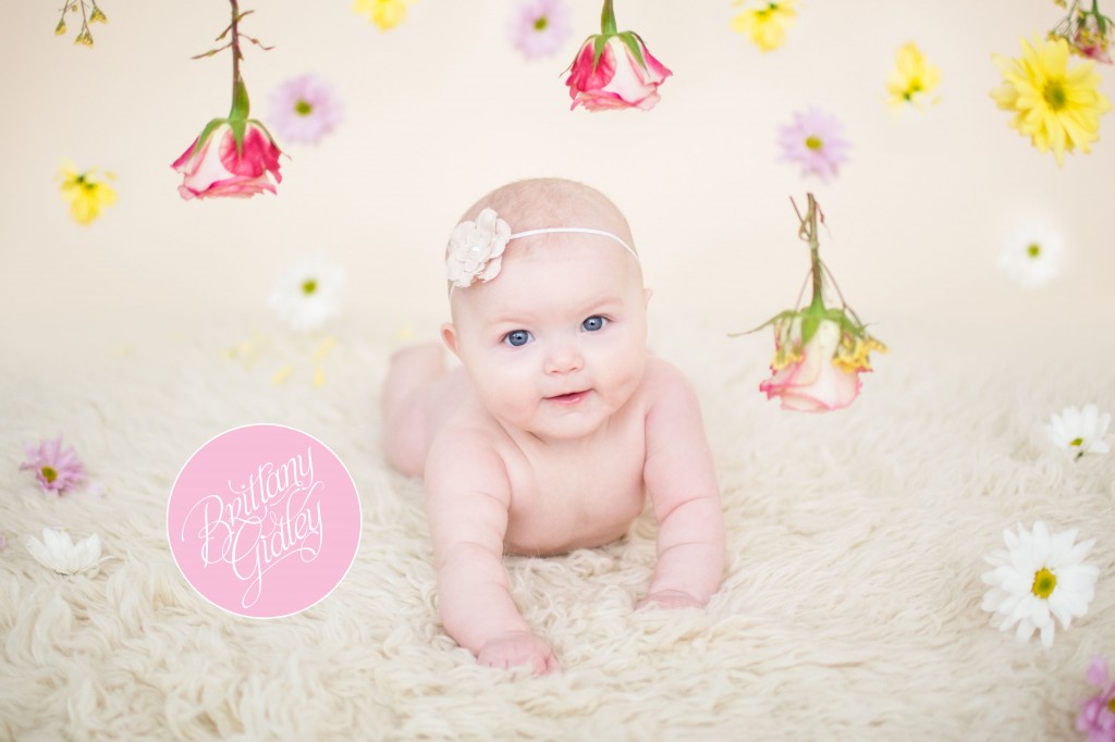 Cleveland Baby Photographer | Cleveland Baby Photography | Start With The Best | Flowers | Inspiration | Baby Photo Shoot Inspiration | Photoshoot | Best Baby Ideas | Backdrop Ideas | Studio | Natural Light | Canon | Baby Studio | Cleveland Studio