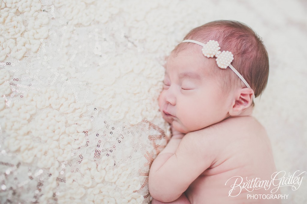 Newborn Photographer Cleveland | Ohio Newborn Photography | Newborn Photographer | Cleveland Ohio | 44114 | Northeast Ohio Baby Photographer | Best Baby Photography | Best Baby Photographer | Cleveland Best Baby Photographer | Cleveland Best Baby Photography