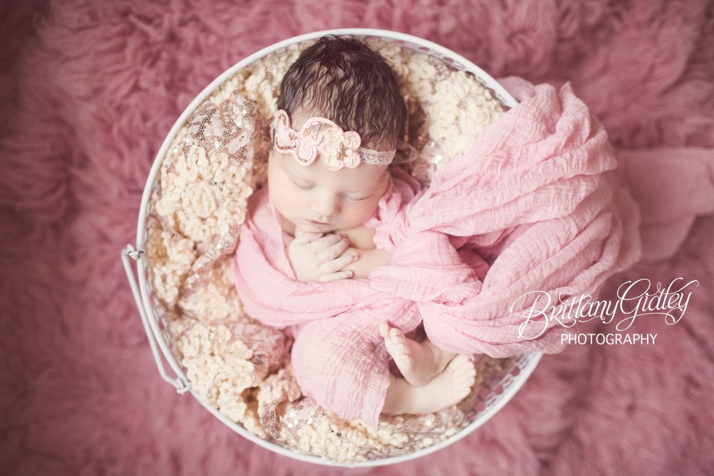 Cleveland Birth Photographer | Birth Photography | Cleveland Photographer | Pink | Baby Girl