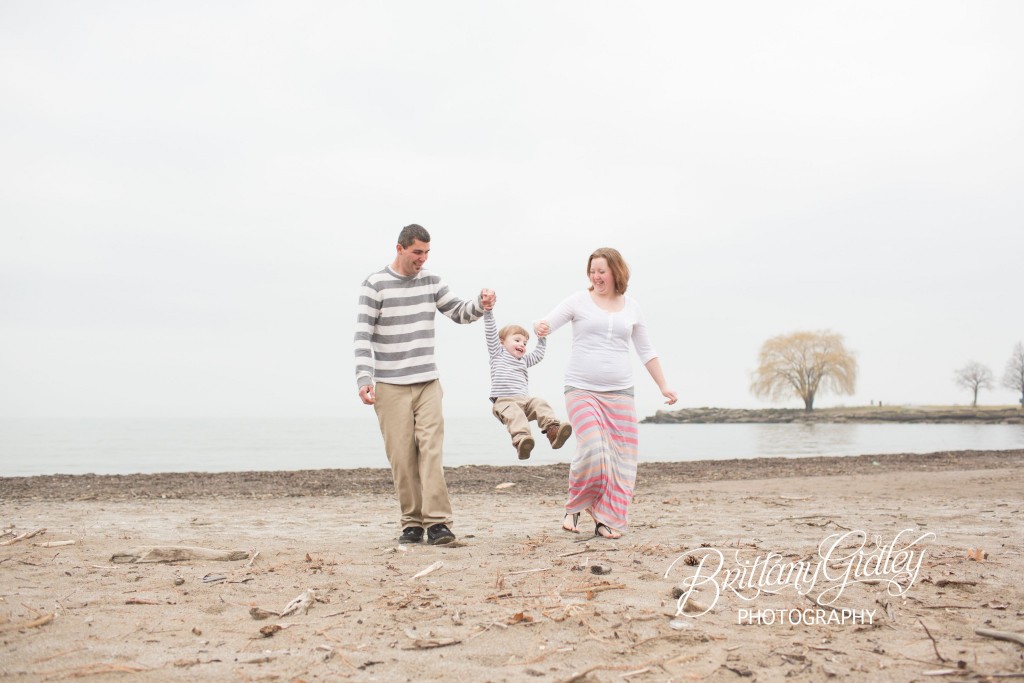 Toddler Photographer Cleveland | Cleveland Photographer | Beach Session | Family | Cleveland Toddler Photographer