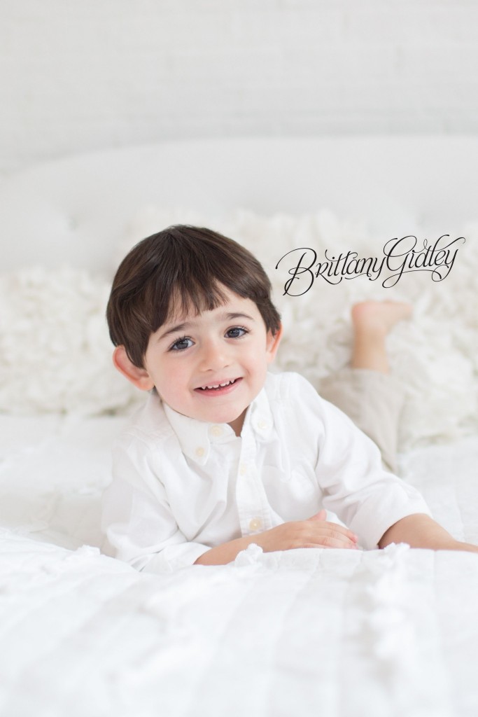 Child Photography | Cleveland, Ohio | Child Photo Shoot | Child Photographer | Cream & White | Brittany Gidley Photography LLC