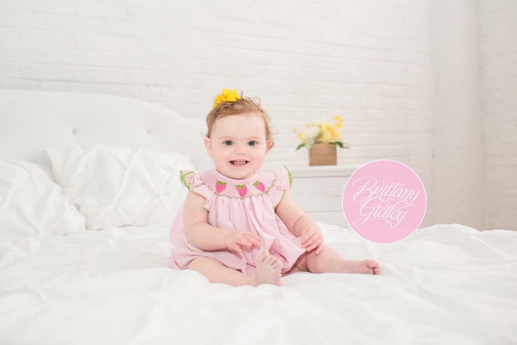 12 Month Old Baby | Baby Photographer | Top Baby Photographer | Infant Photography | Studio | Natural Light