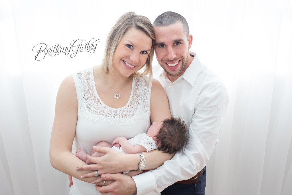 Best Newborn Photographer | Family Pose | Newborn Photography | Natural Light | Start With The Best | Brittany Gidley Photography LLC