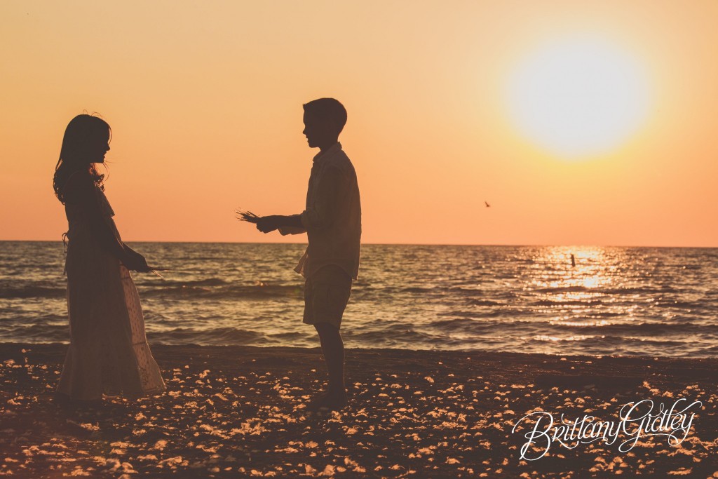 Photo Shoot | Silhouette | Photo Shoot Themes | Photography | Start With The Best | Cleveland, Ohio | Photographer | Beach