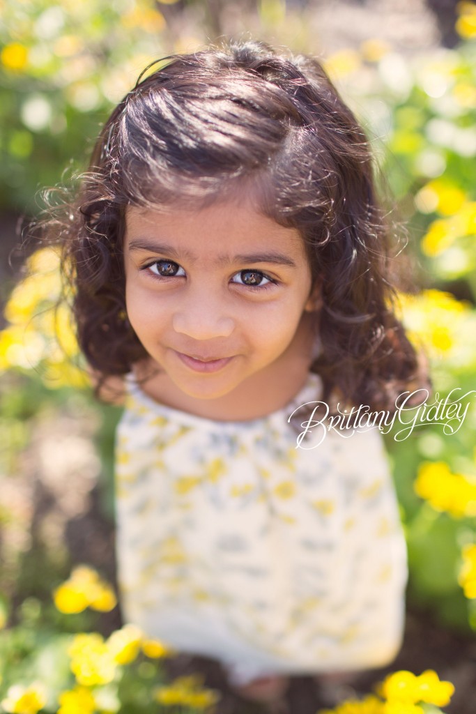 Cleveland Child Photographer | Child Portraits | Flowers | 35mm 1.4 Canon