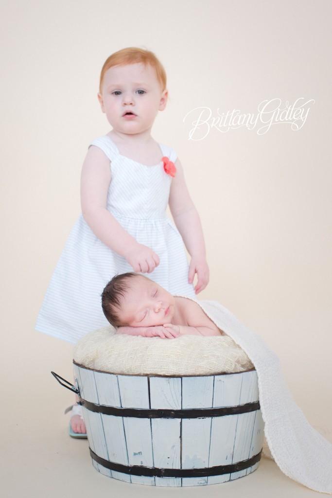 Siblings | Newborn Baby | Ohio Newborn Baby | Photography | Baby Boy