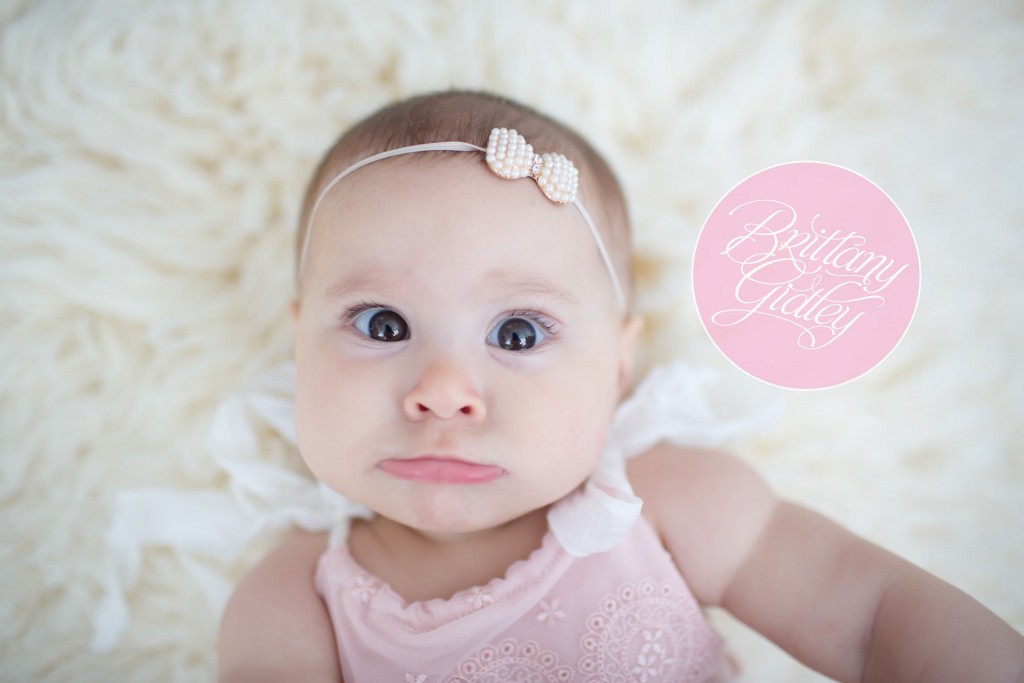 Best Family Photographer in Cleveland Ohio | Brittany Gidley | Celebrity Baby Photographer | 6 Month Baby