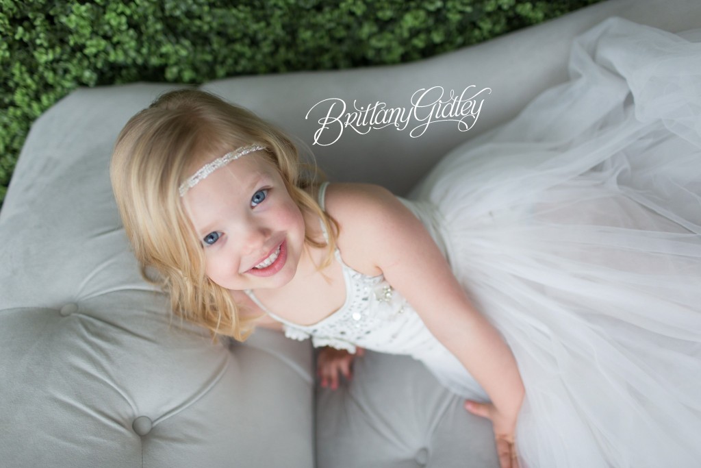 Fresh Floral | Photo Shoots | Photography Studio | Ohio Photographer | Creative Photography | Child Photography Inspiration | Photo Shoot Ideas | Cleveland's Top Photographer | Cleveland's Best Photographer