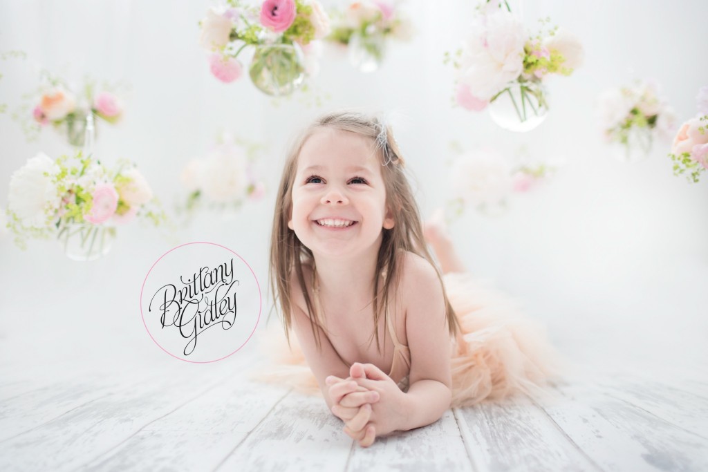 Photographer Collaboration | Child Photographer | Child Photography | Whimsical | Bright | Fun | Studio | Natural Light