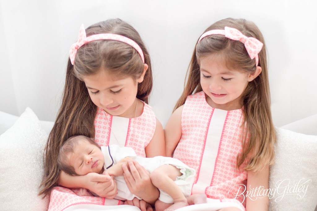 Newborn Baby Photography | Siblings | Newborn Posing | Inspiration | Newborn Photo Shoot Ideas | Brittany Gidley Photography LLC