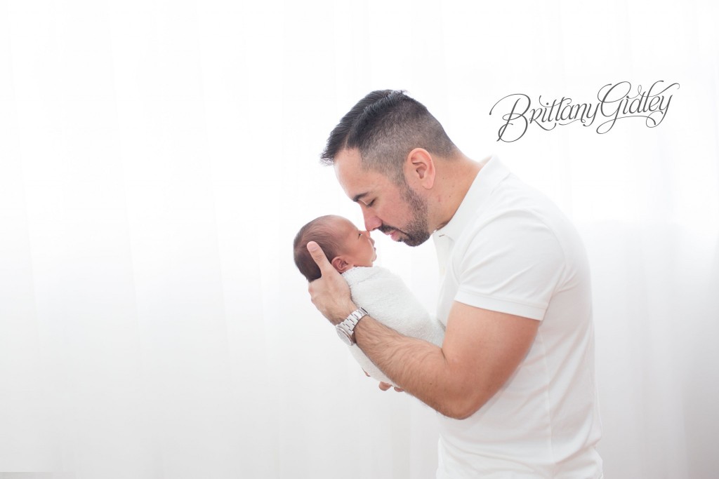 Newborn Photography | Baby and Daddy | Studio | Natural Light | Start With The Best | Brittany Gidley Photography LLC